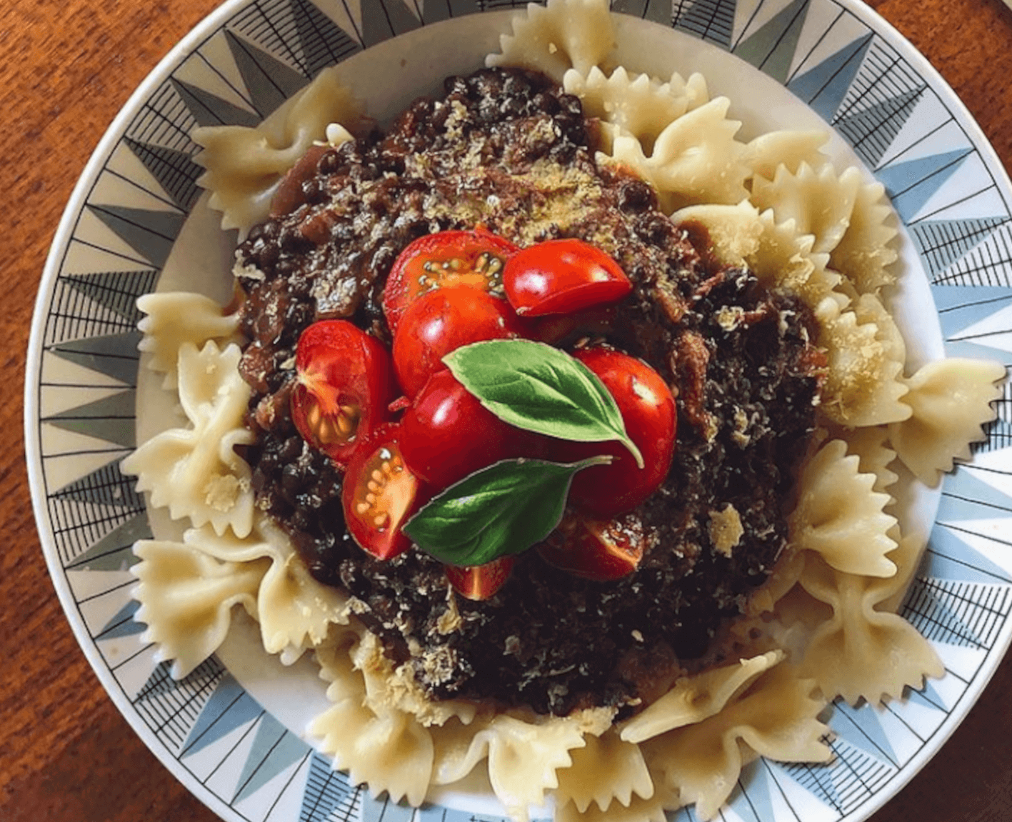 Pastasås med belugalinser - Vegofy